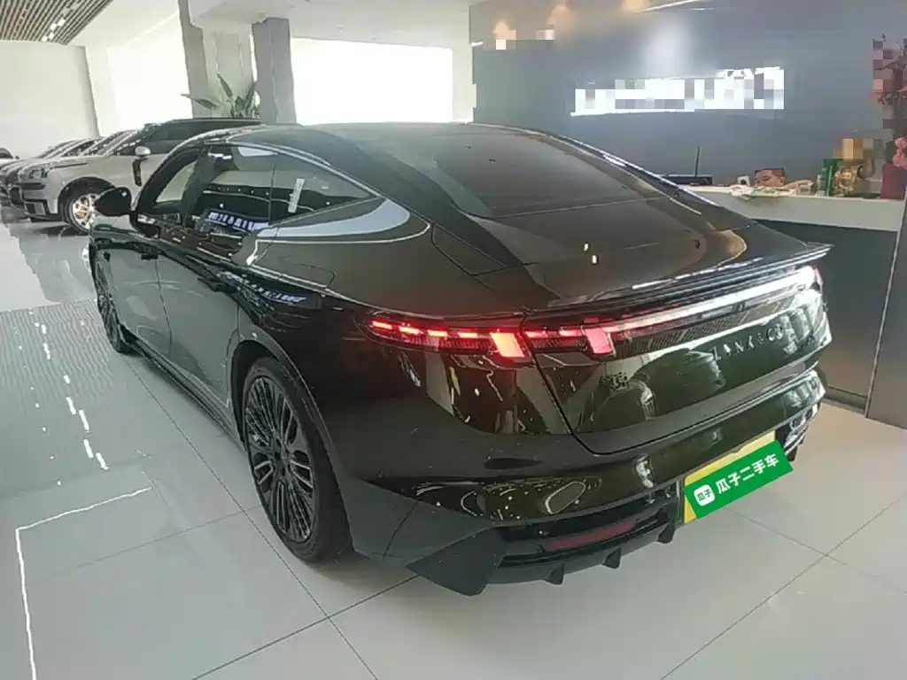 Lynk & Co 10 — миниатюра 5