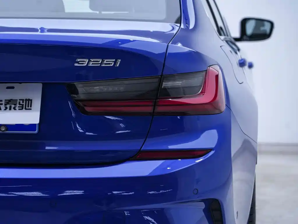 BMW 3 Series — миниатюра 8