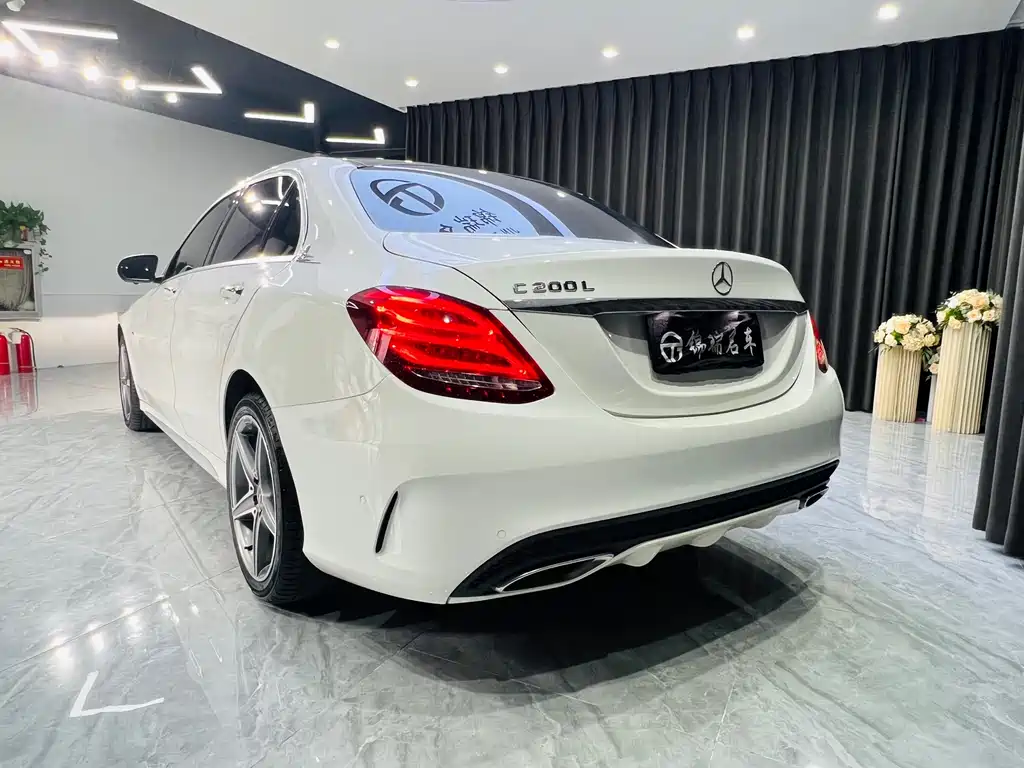 Mercedes-Benz C-Class — миниатюра 3