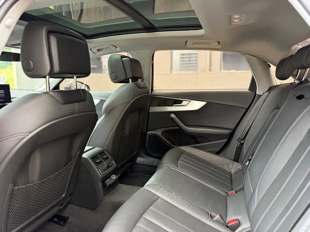 Audi A4L — миниатюра 5