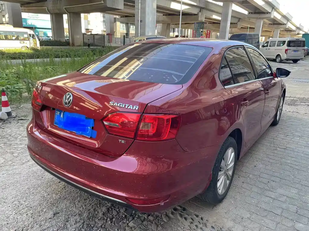 Volkswagen Sagitar 1.4TSI Auto Luxury Type, фото 5