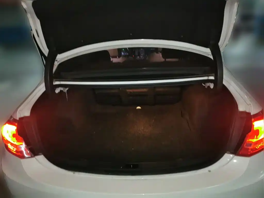 Buick LaCrosse — миниатюра 20
