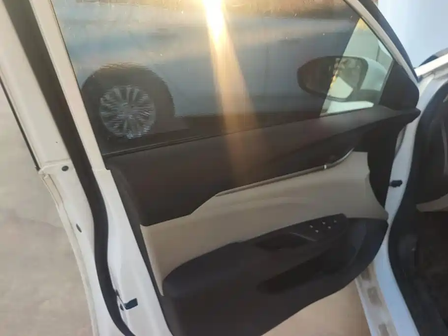 Buick Excelle — миниатюра 7
