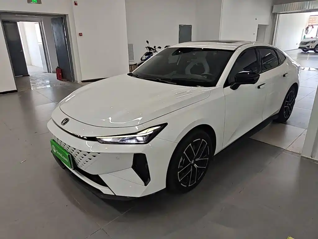 Changan UNI-V iDD