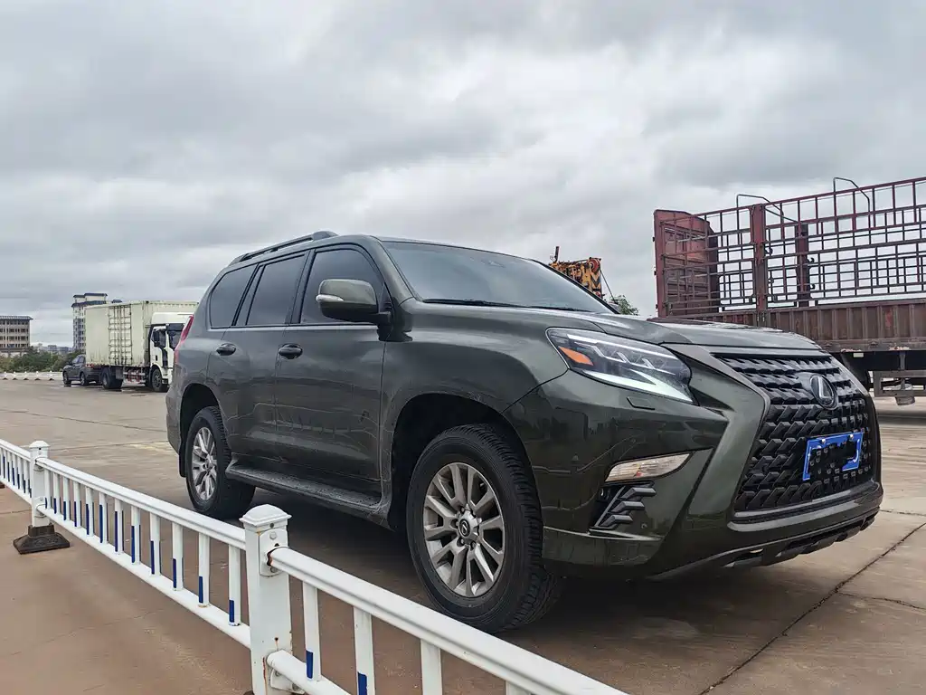 Lexus GX — миниатюра 2
