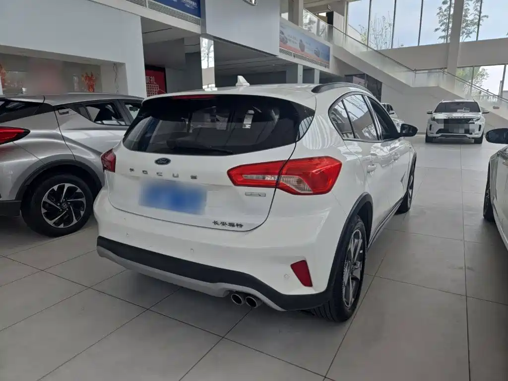 Ford Active 2020 EcoBoost 180 AT