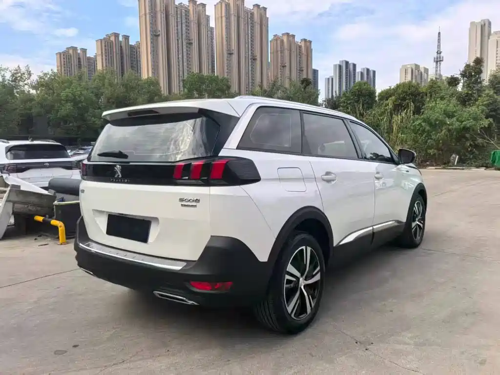 Peugeot 5008 — миниатюра 9