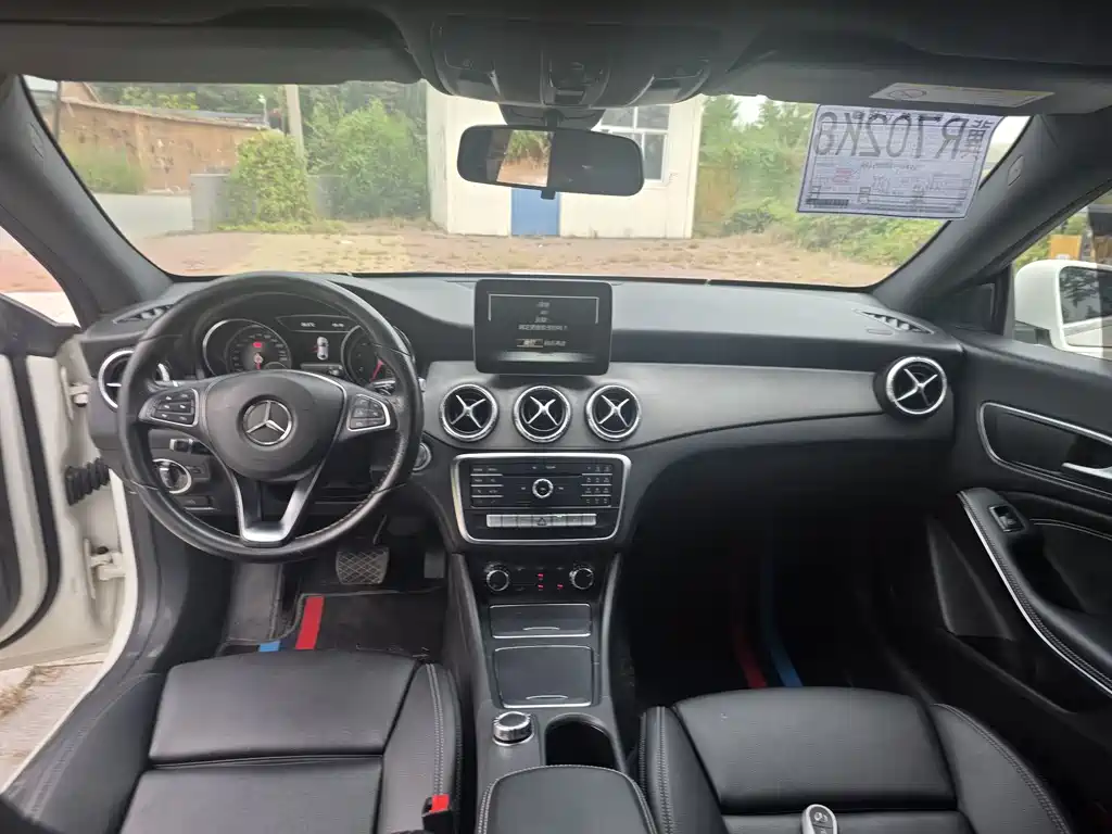Mercedes-Benz CLA (Import) — миниатюра 12