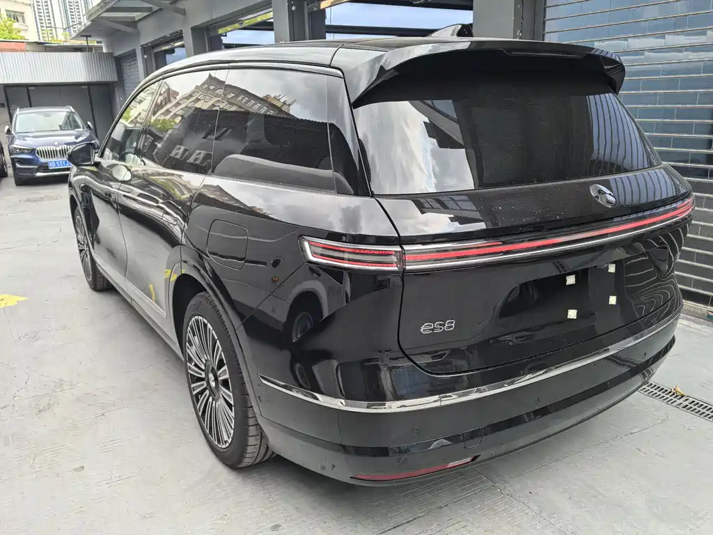 NIO ES8 2026 мест Executive Luxury