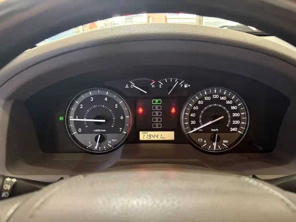 Toyota Land Cruiser — миниатюра 8