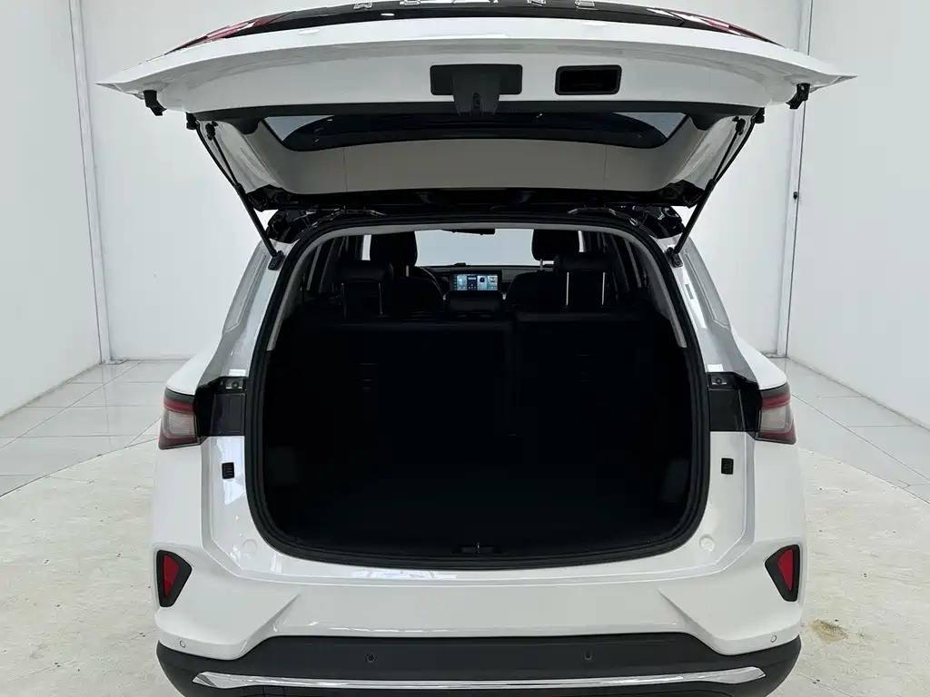 Wuling Xingchen — миниатюра 16