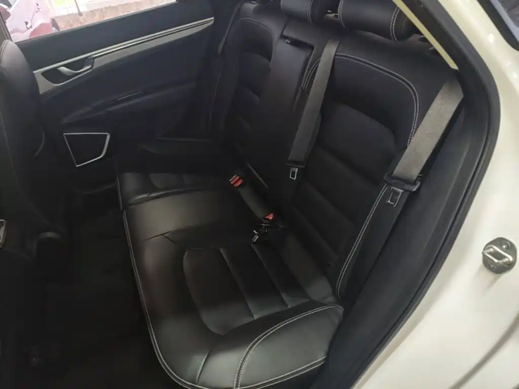 Geely Emgrand GS — миниатюра 17