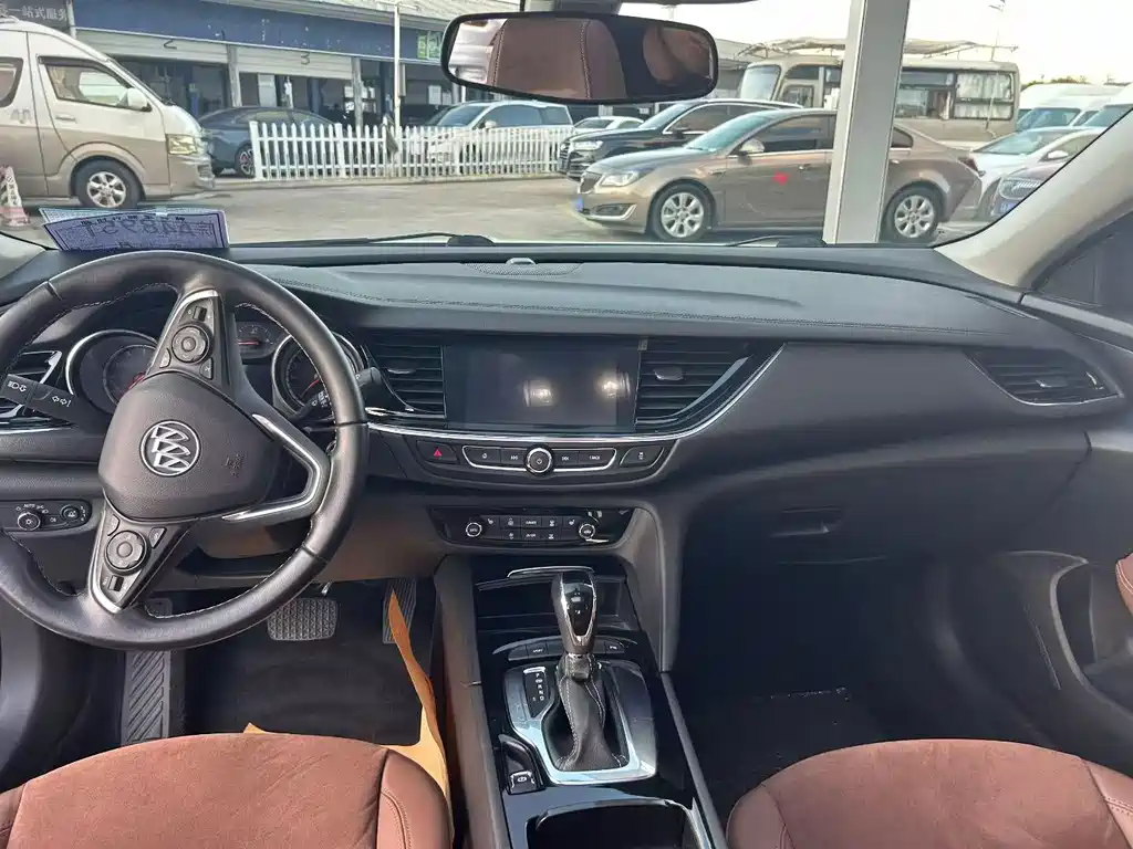 Buick Regal — миниатюра 4