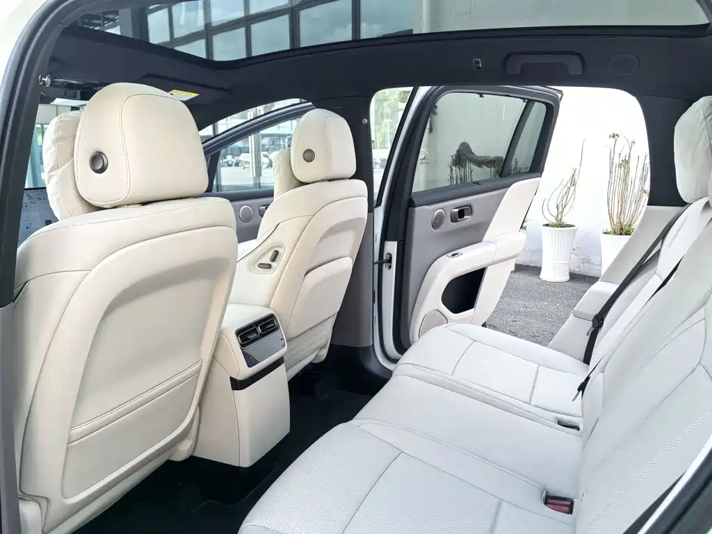 Li Auto i6 2025 Standard