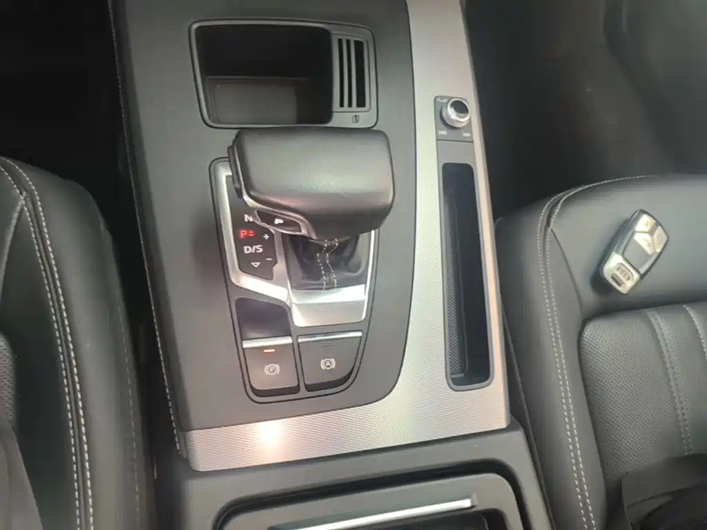 Audi Q5L — миниатюра 14