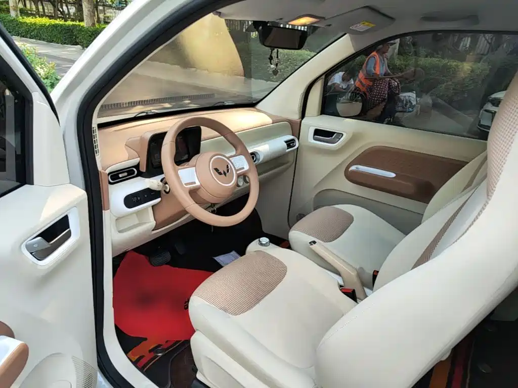 Wuling MINIEV — миниатюра 16