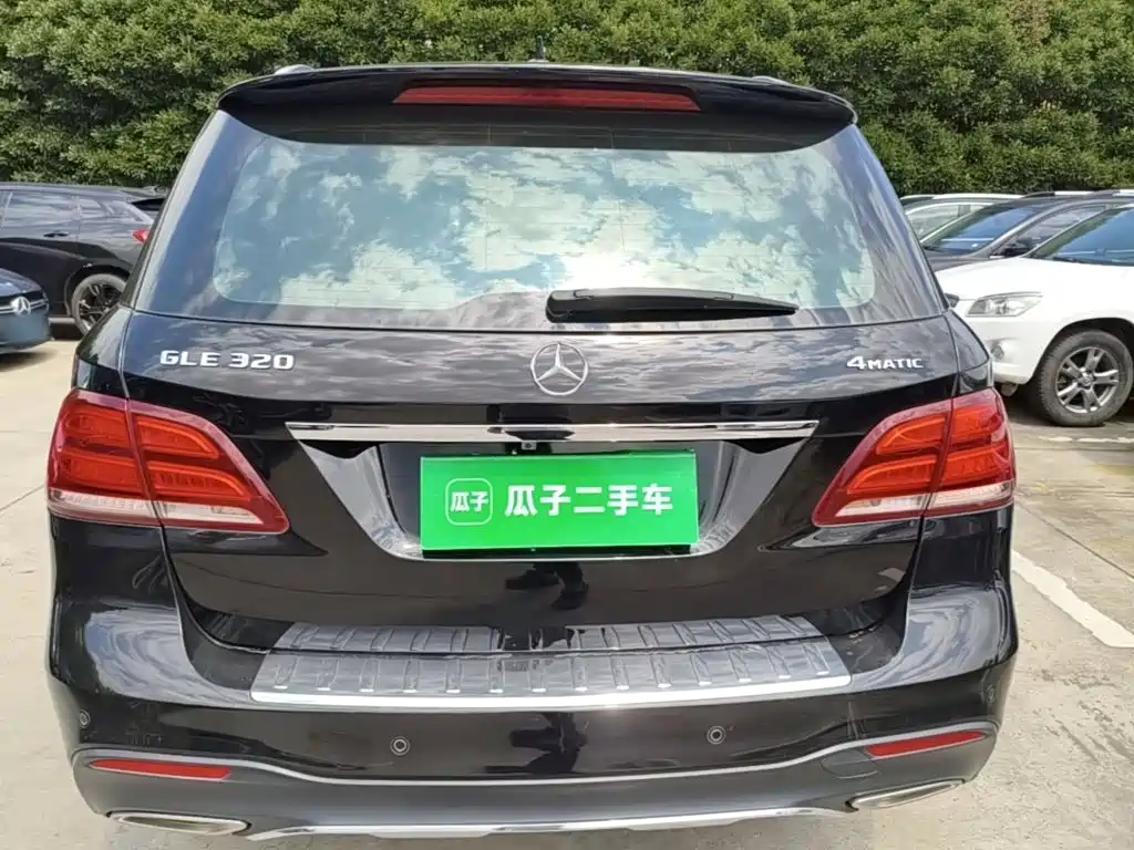 Mercedes-Benz GLE (Import) — миниатюра 6