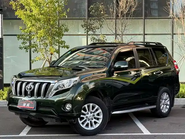 TOYOTA PRADO 2016