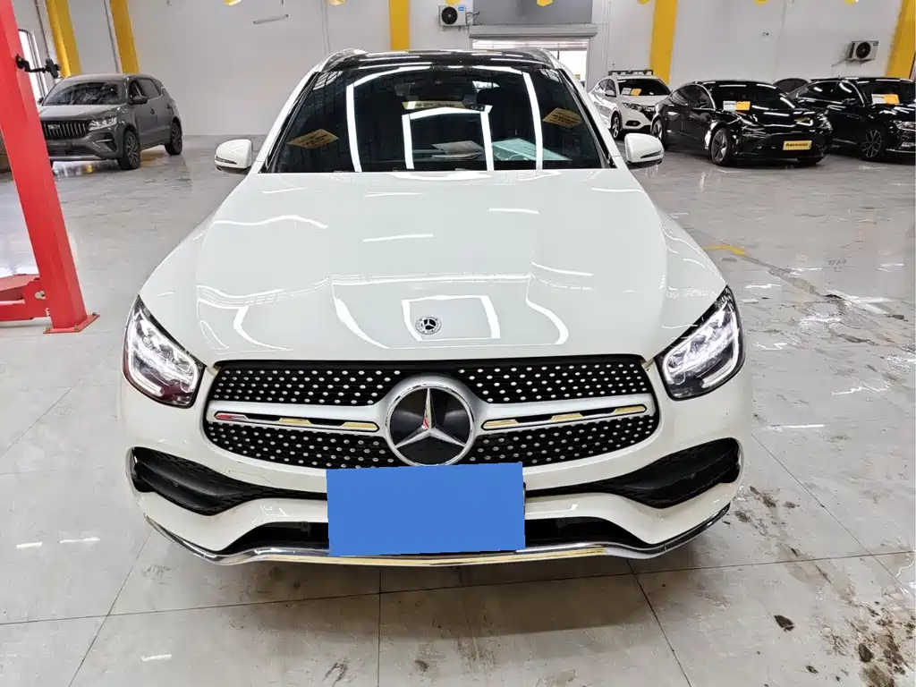 MERCEDES-BENZ GLC