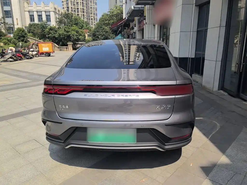 BYD Han — миниатюра 6