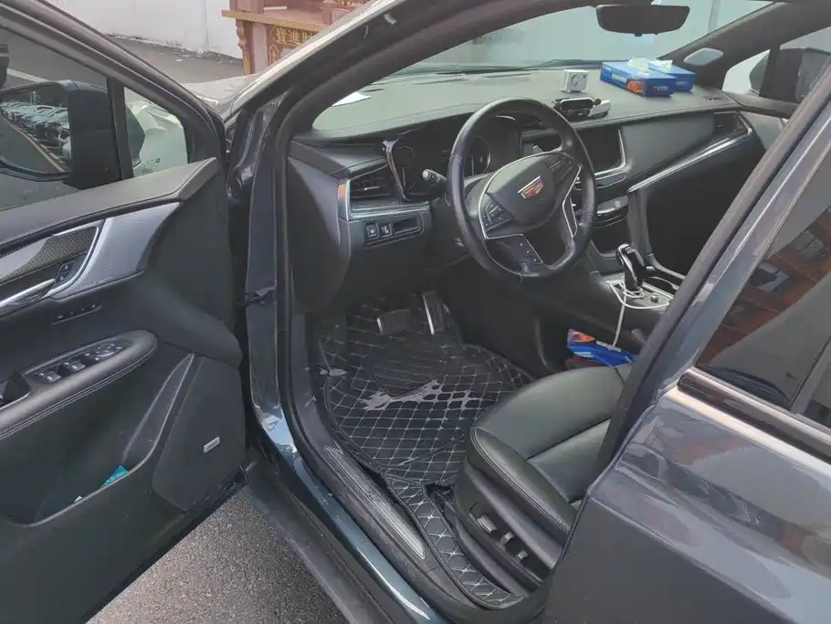 Cadillac XT5 — миниатюра 9