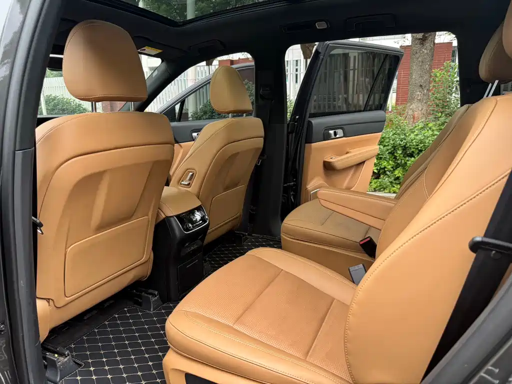 Li Auto Li ONE — миниатюра 5