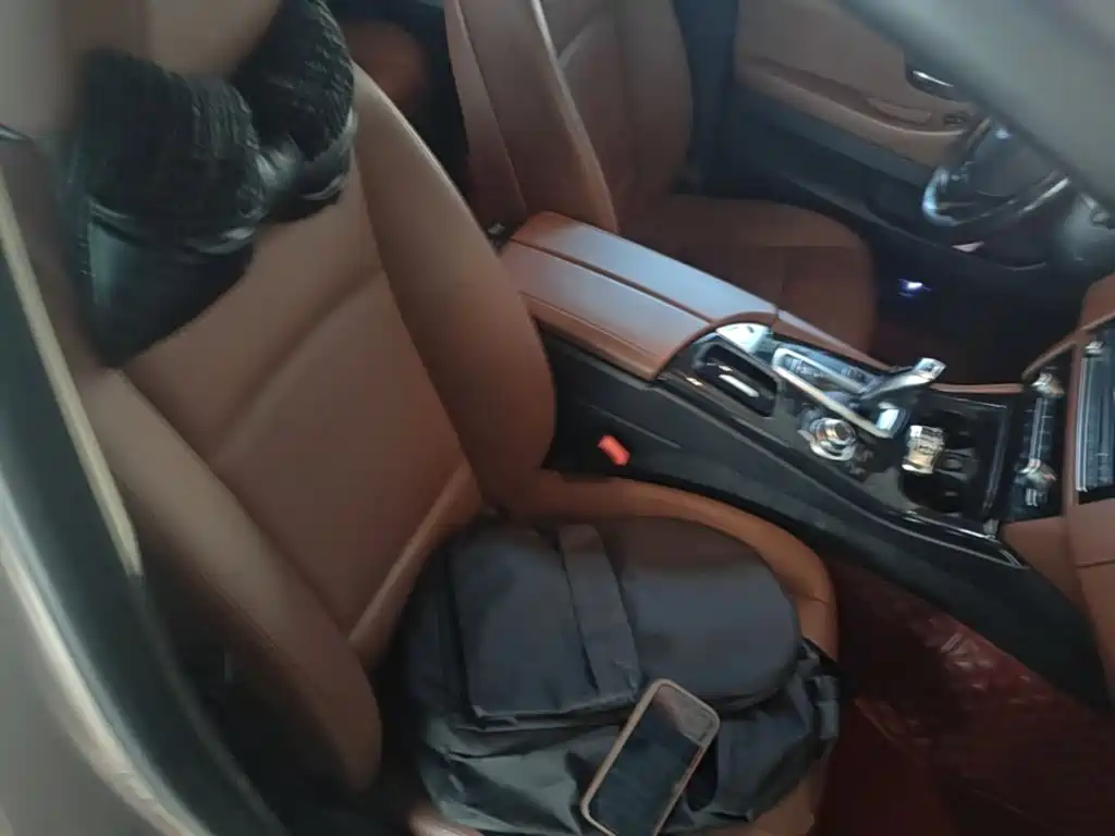 BMW 5 Series — миниатюра 25