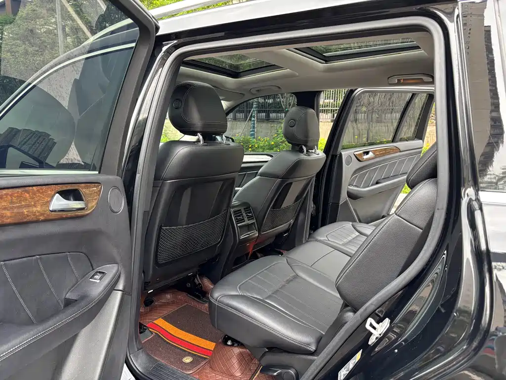 Mercedes-Benz GL-Class — миниатюра 9