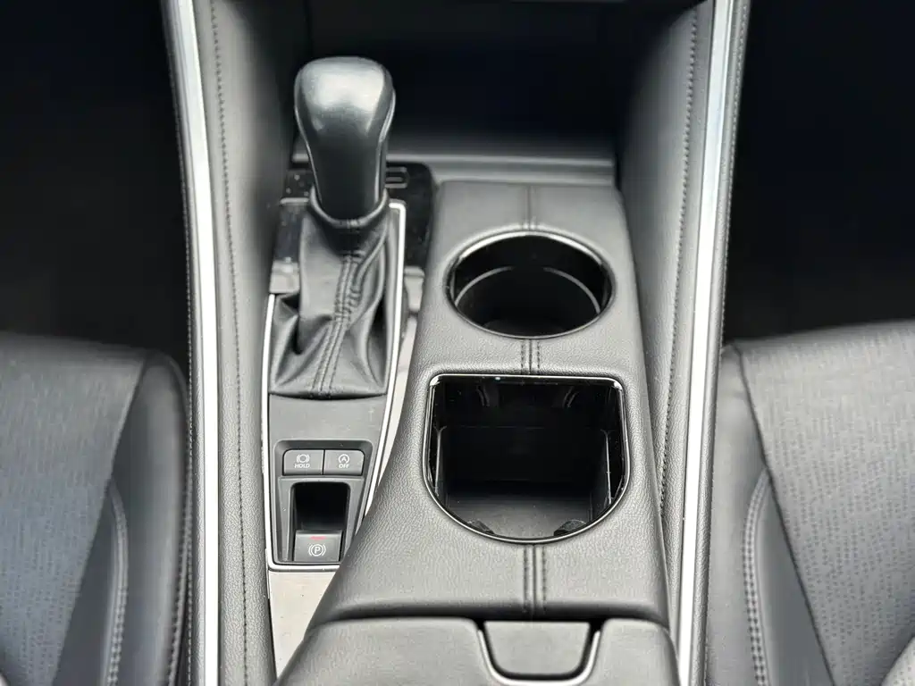 Toyota Avalon — миниатюра 13