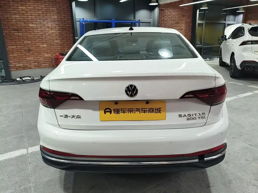 Volkswagen Sagitar — миниатюра 8