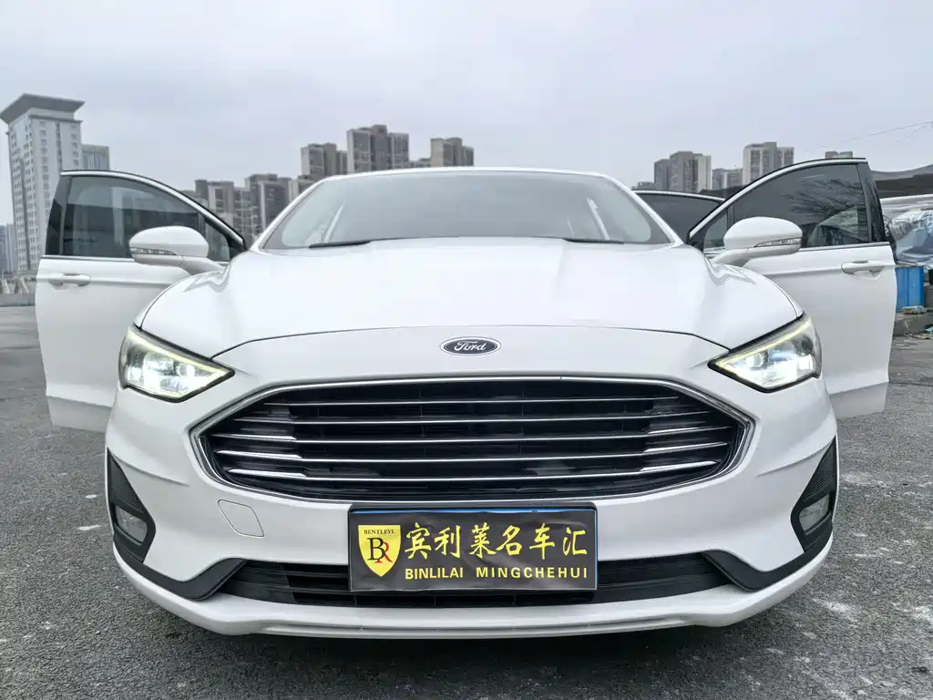 Ford Mondeo - фото 15