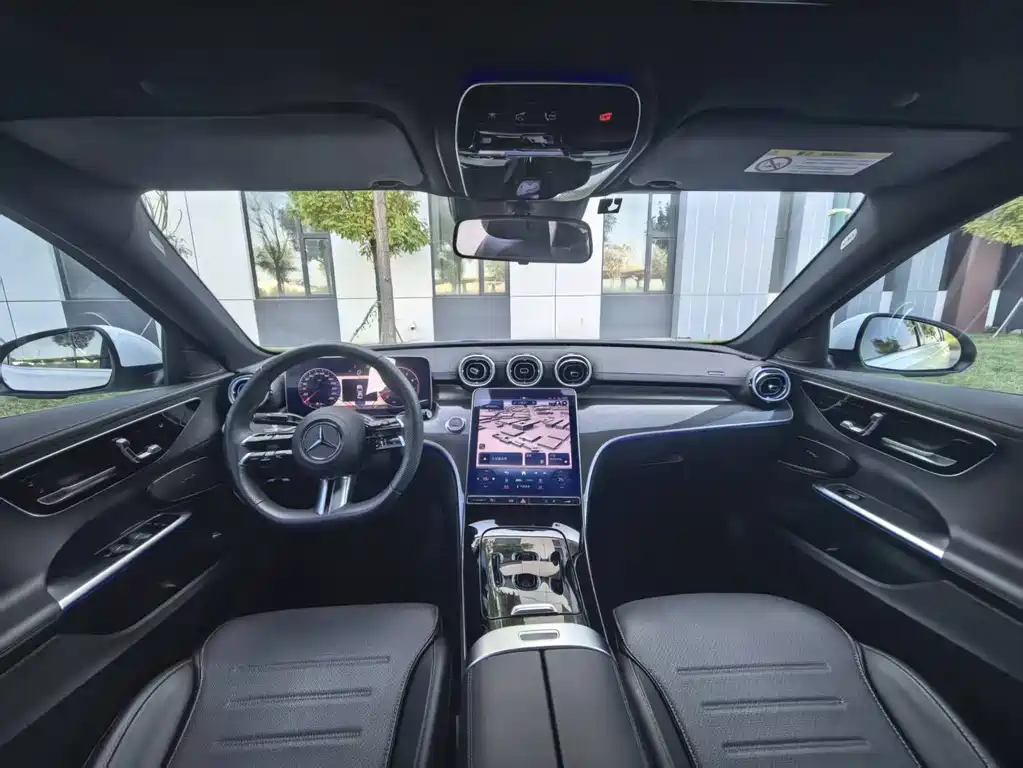 Mercedes-Benz C-Class — миниатюра 5