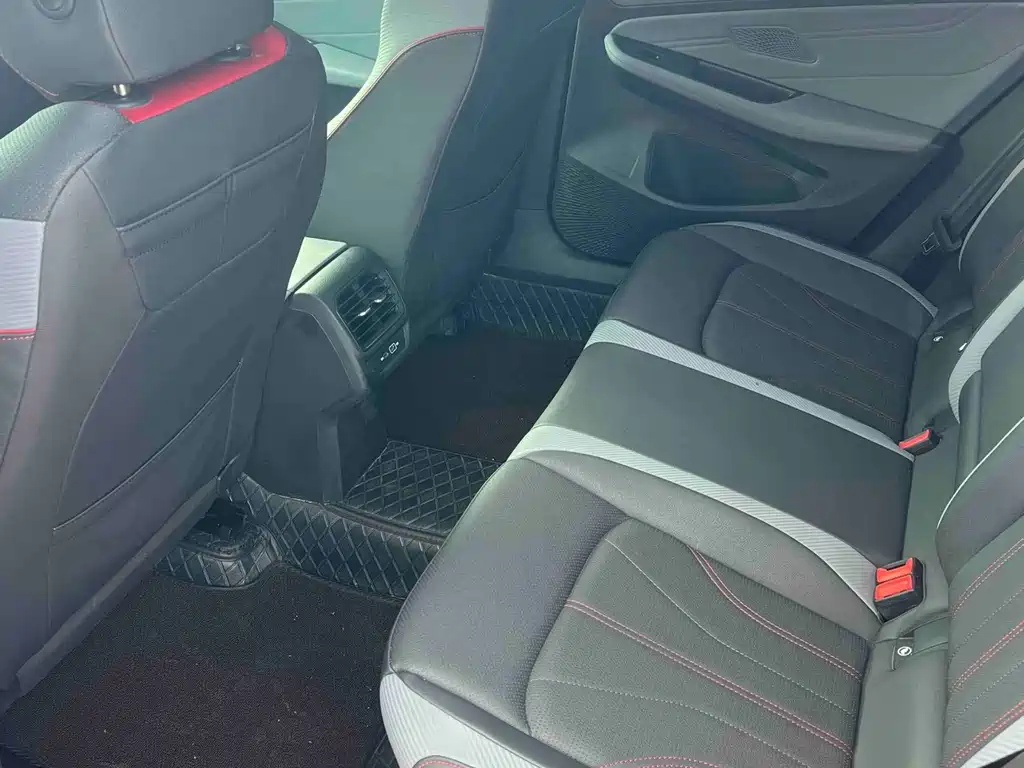 Volkswagen Lamando — миниатюра 8