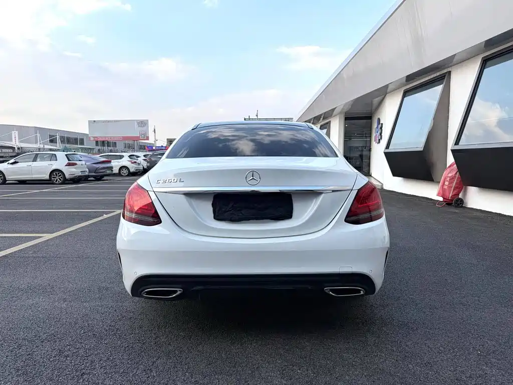 Mercedes-Benz C-Class — миниатюра 14
