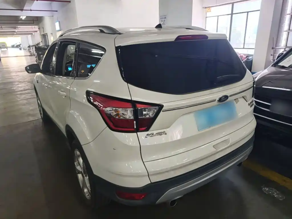 Ford Kuga — миниатюра 5