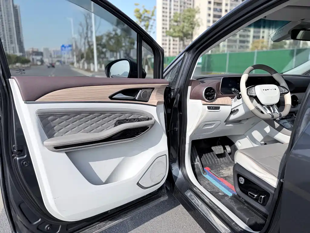 DONGFENG POPULAR YACHTS