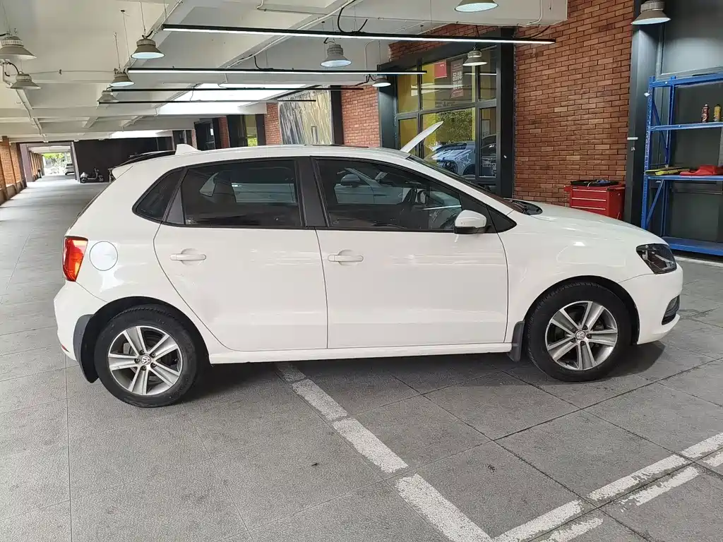 Volkswagen Polo — миниатюра 5