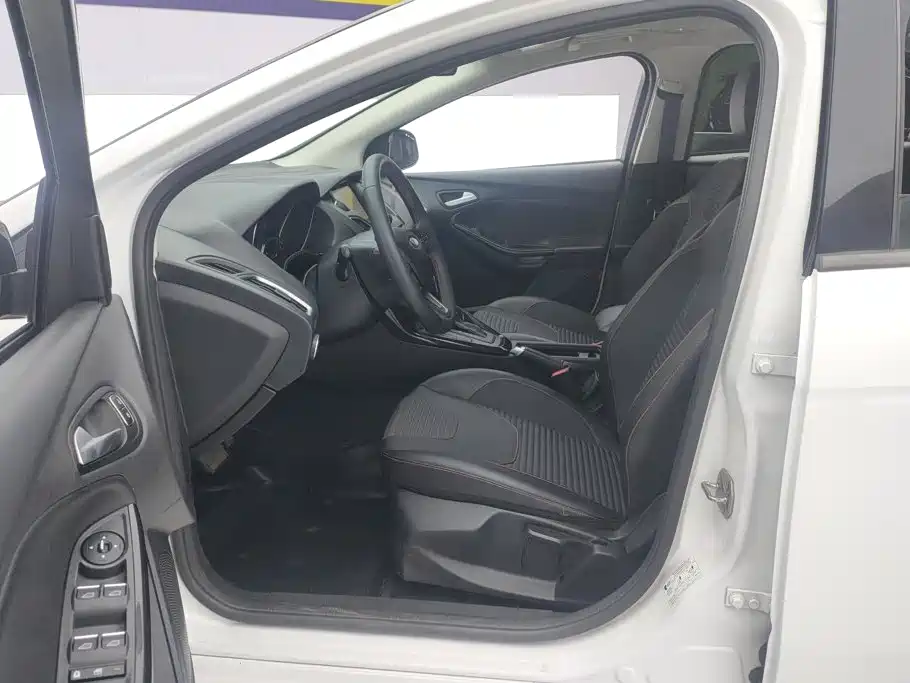 Ford Focus — миниатюра 9