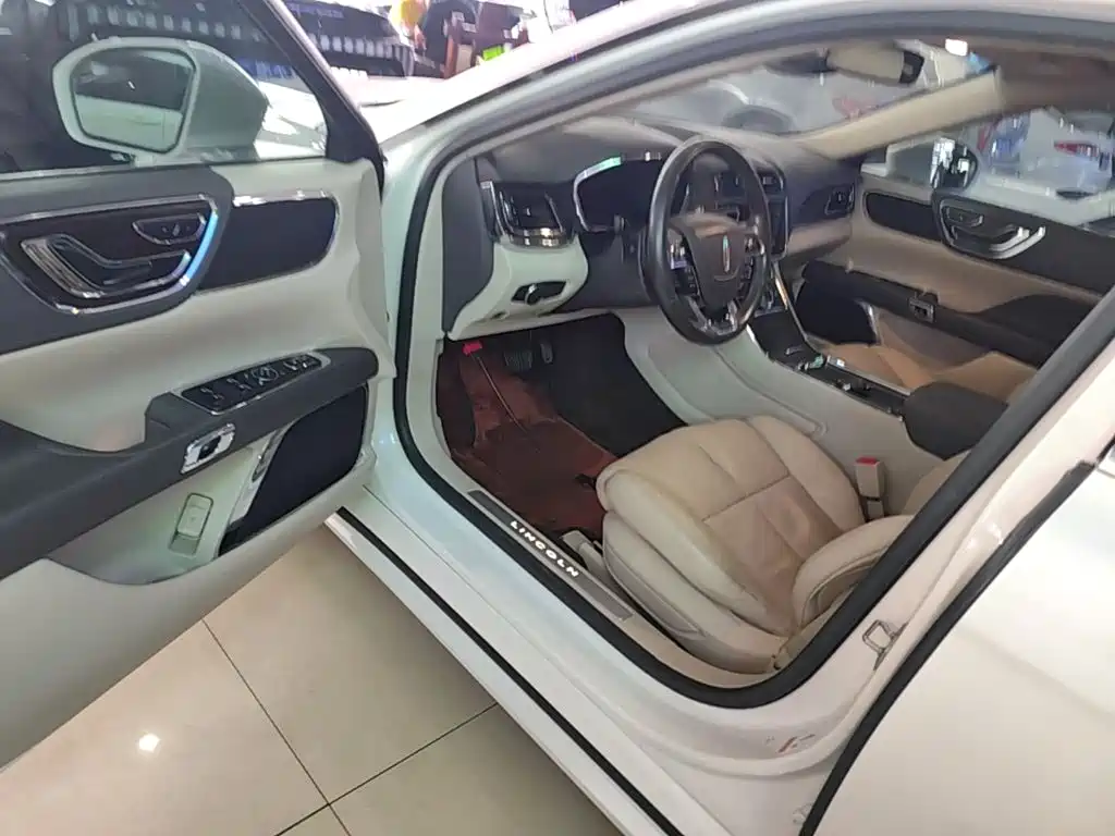 Lincoln Continental — миниатюра 16