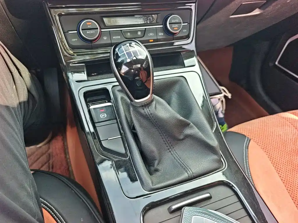 Geely Emgrand GL — миниатюра 14
