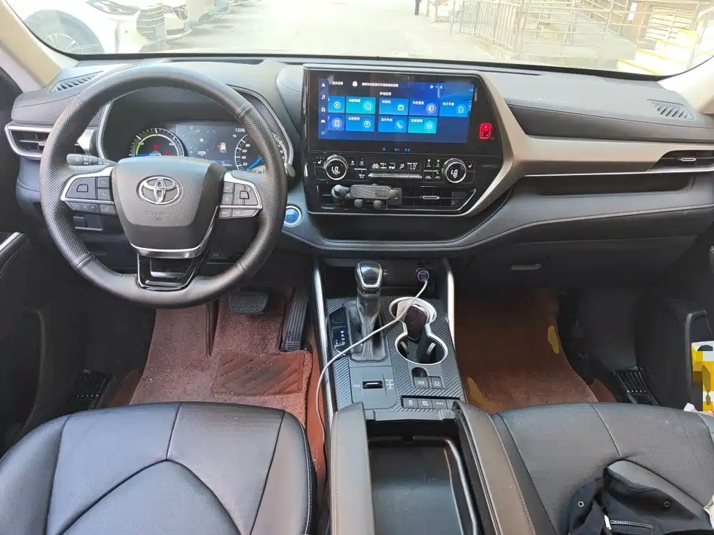 Toyota Highlander — миниатюра 5