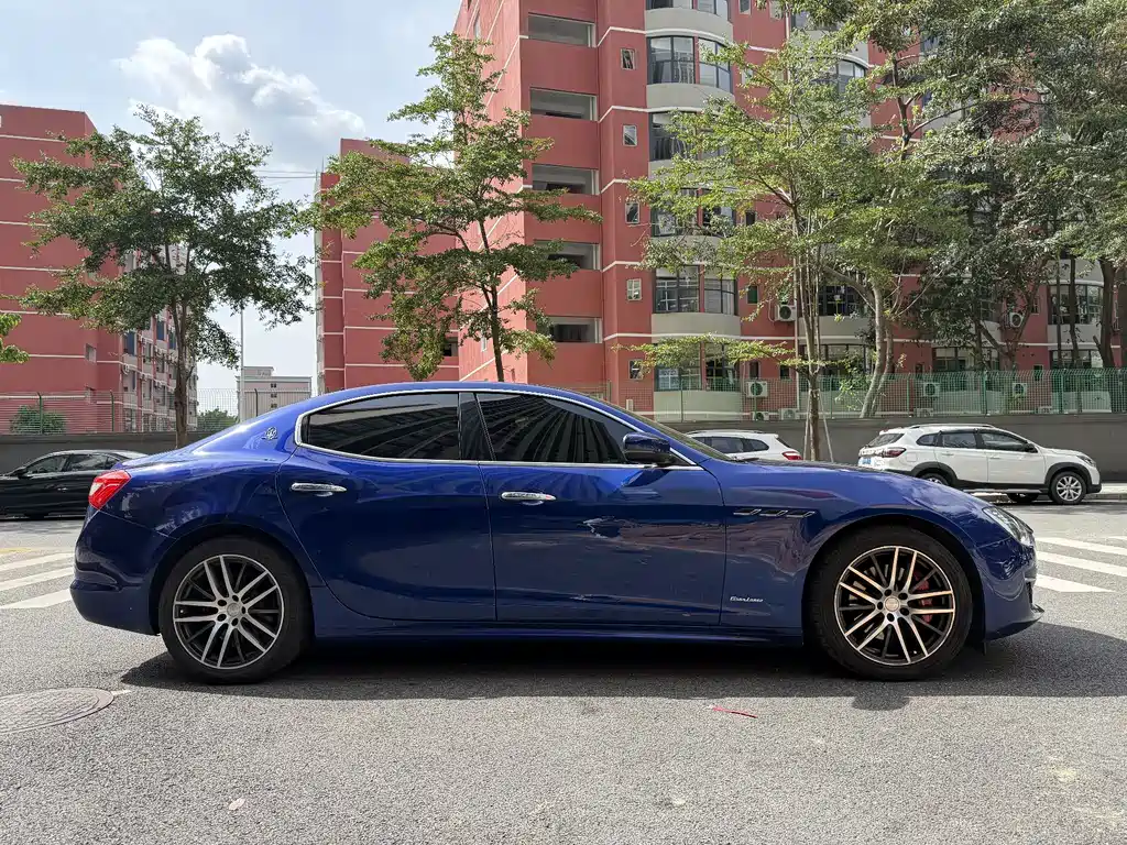 Maserati Ghibli 2019 3.0T Luxury V