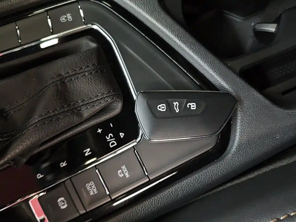 Volkswagen Tharu — миниатюра 9