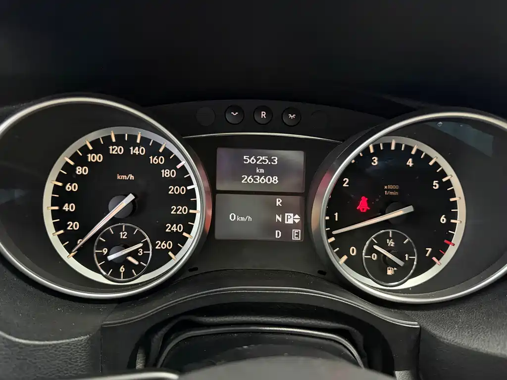 Mercedes-Benz R-Class — миниатюра 4