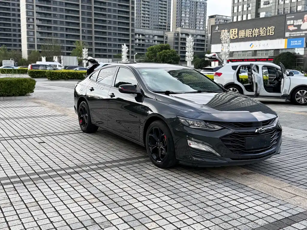 Chevrolet Malibu XL — миниатюра 3