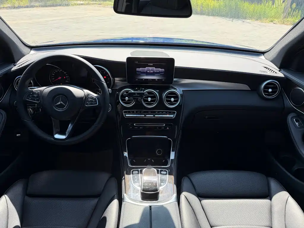 Mercedes-Benz GLC — миниатюра 13