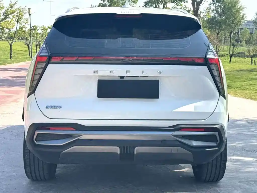 Geely Boyue L — миниатюра 8