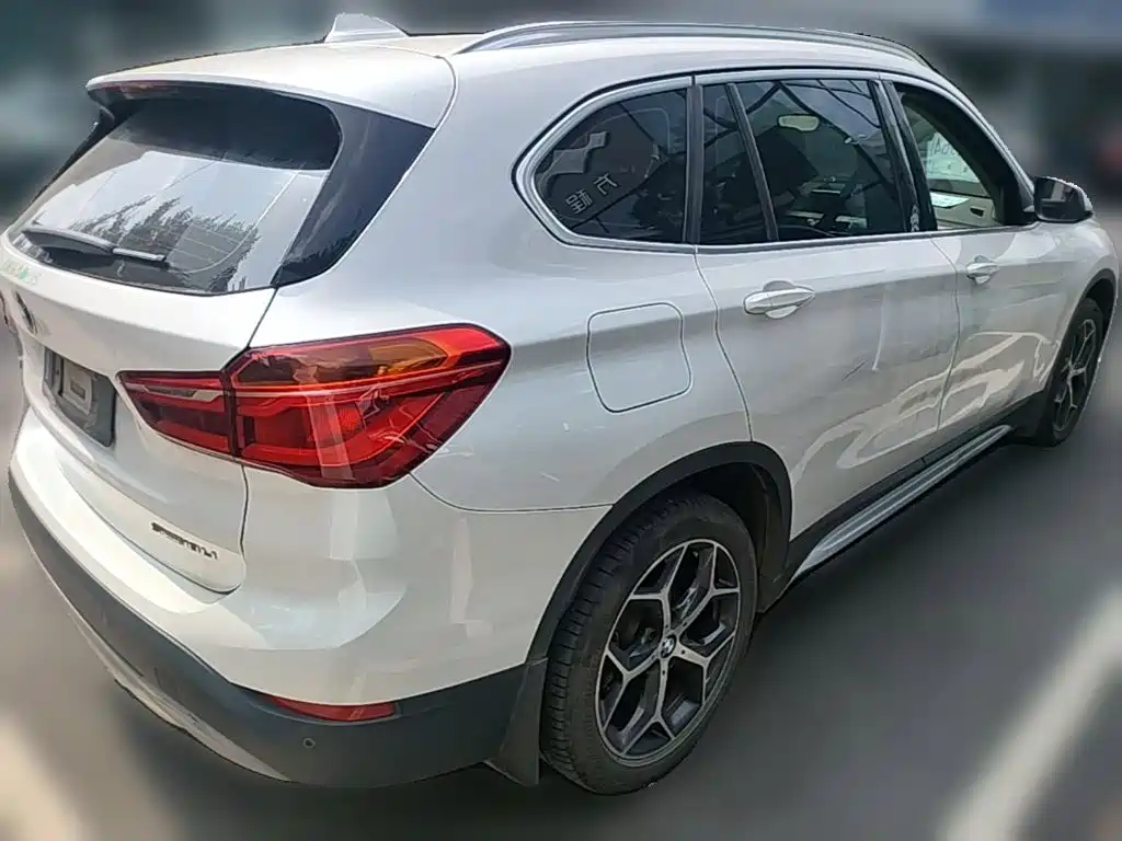BMW X1 — миниатюра 10
