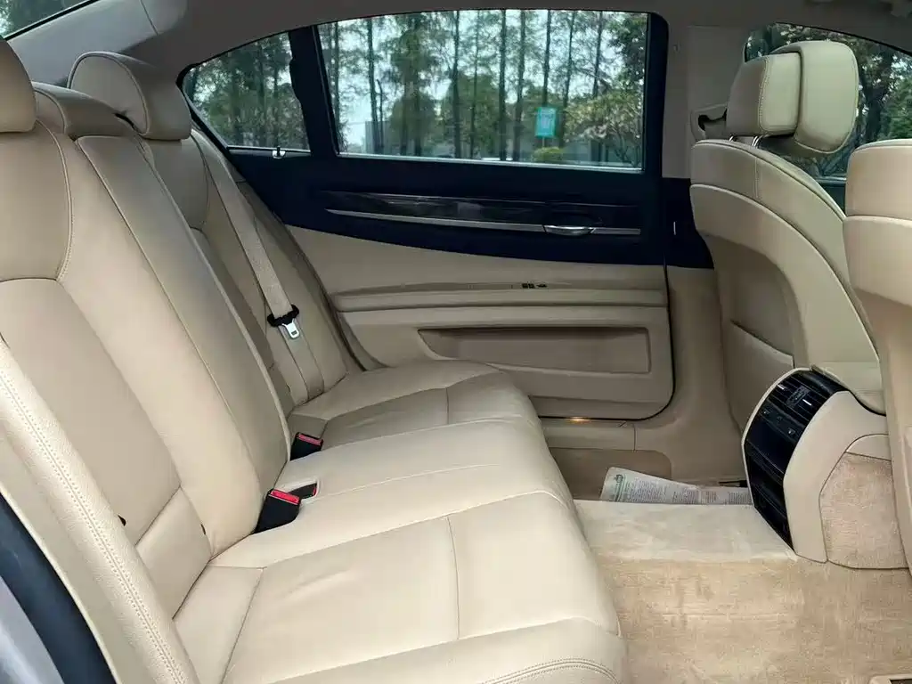 BMW 7 Series 7 2011 730Li Elegant