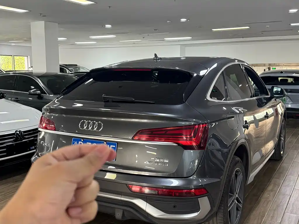 Audi Q5L Sportback — миниатюра 4